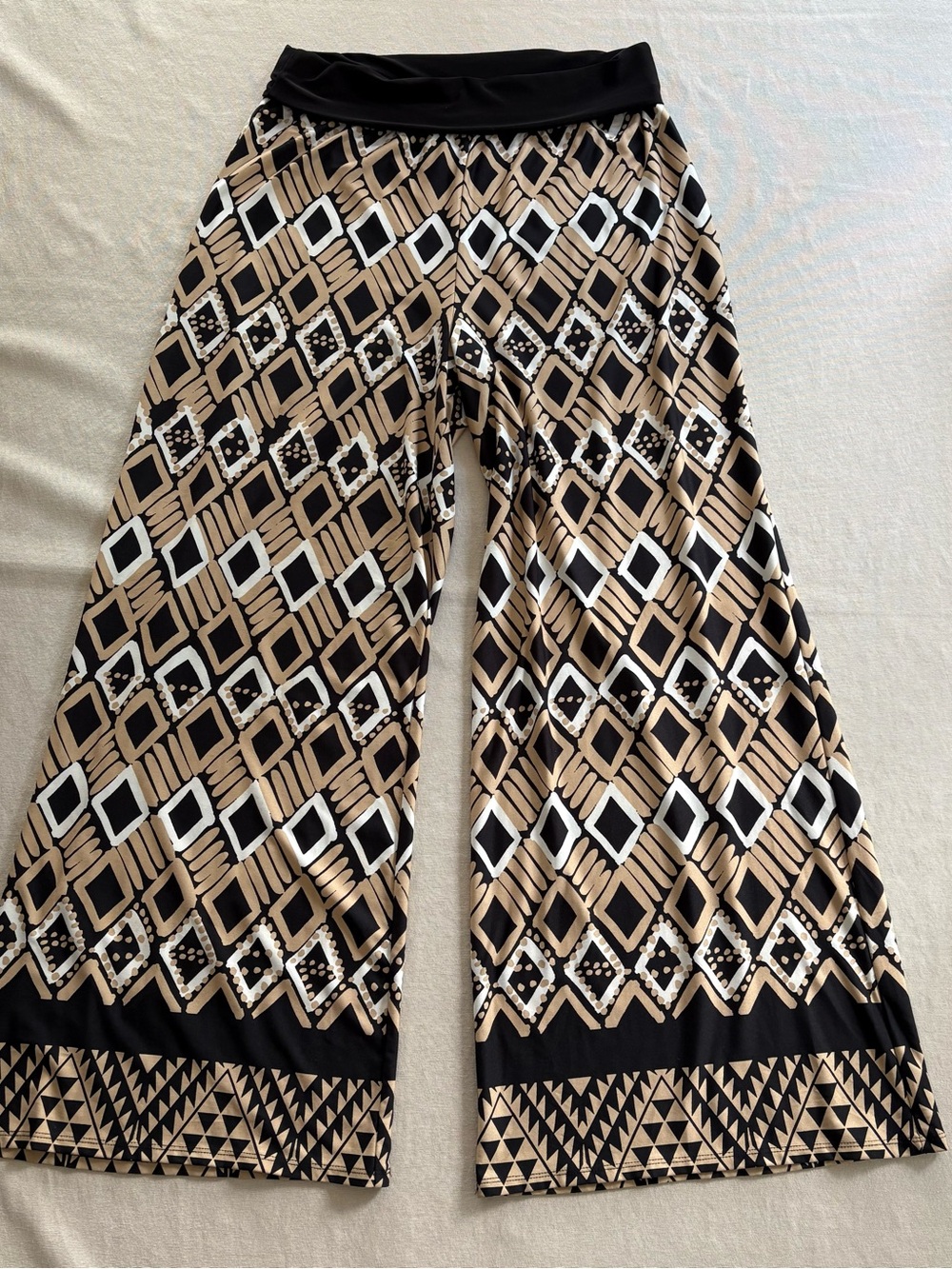 new directions Black & Tan Geometric Wide-Leg Palazzo Pants